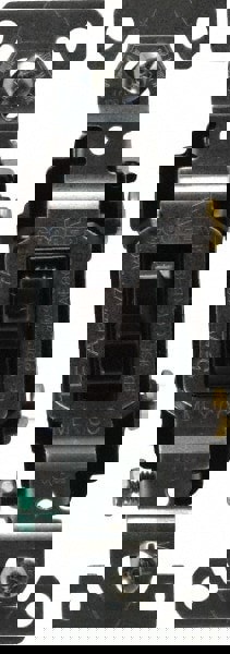 1 Pole, 120 to 277 VAC, 15 Amp, Commercial Grade Toggle Wall Switch